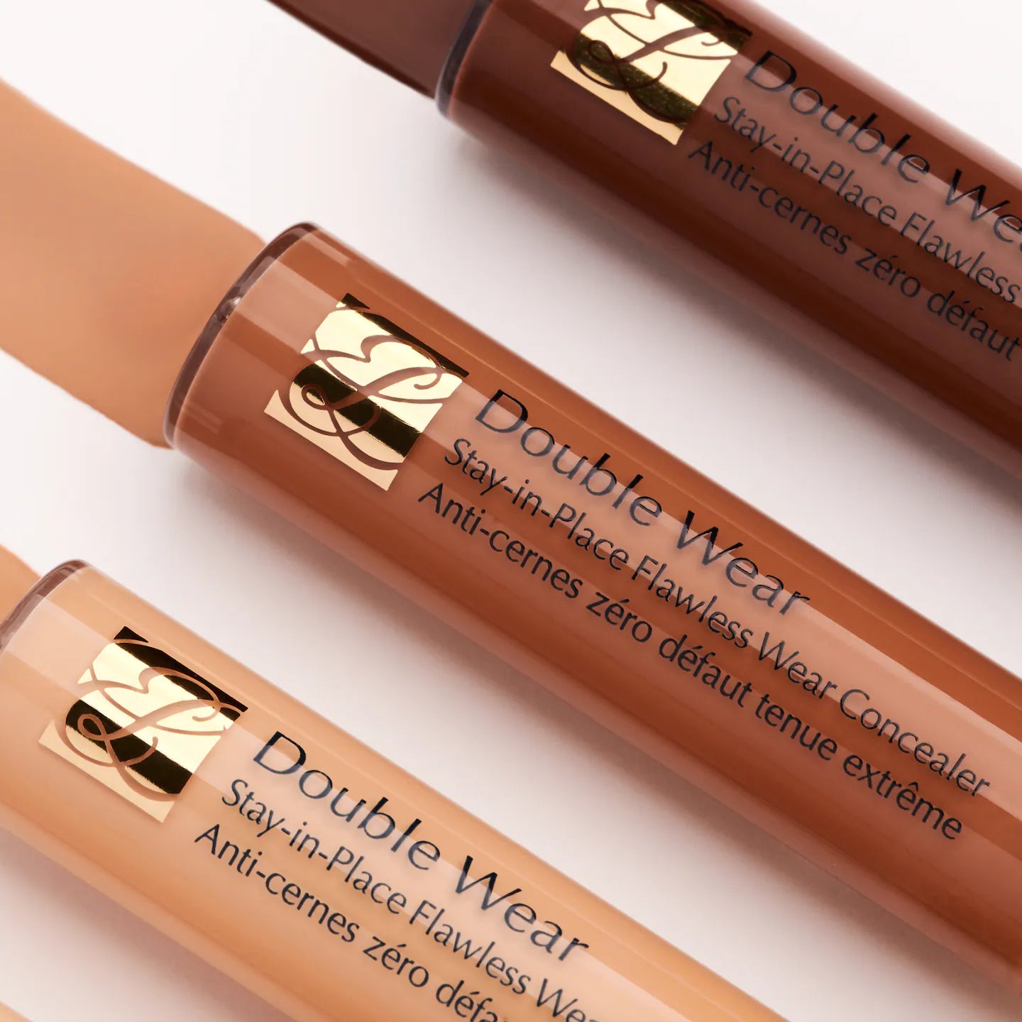 Double Wear Corrector De Larga Duración